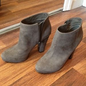 Dark gray Aldo heels