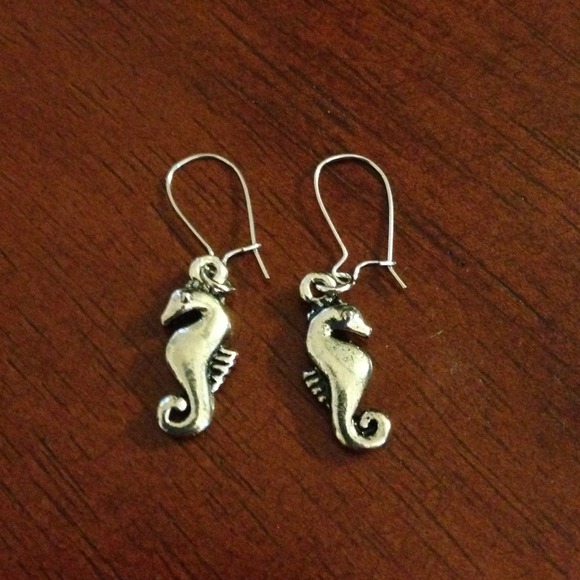 Seahorse earrings