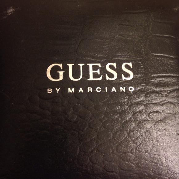 Guess water resistant watch. Great conditions.