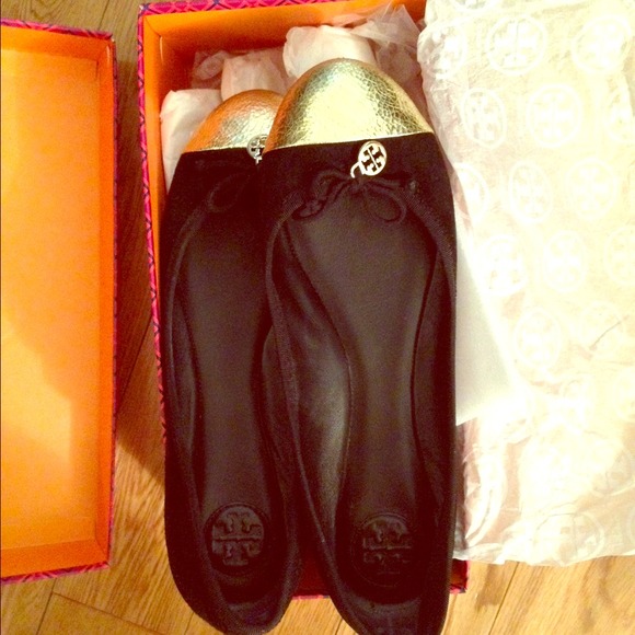 Tory Burch Flats (SOLD!)