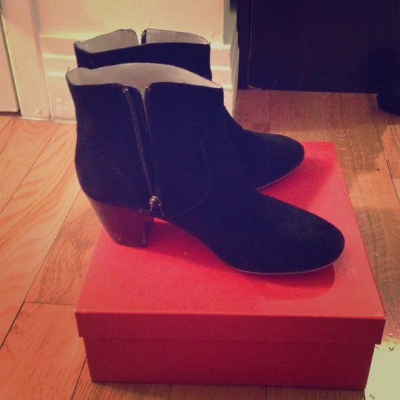 Gently used suede boots