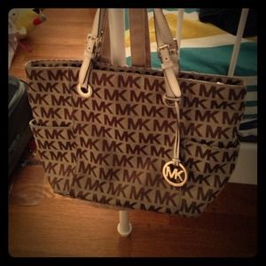 Michael Kors purse