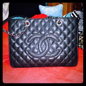 ❎SOLD❎bag&sunnies for Jessica