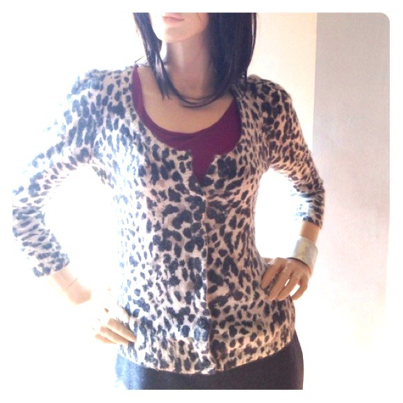 💝 Super soft leopard angora cardigan💝 - Picture 1 of 4