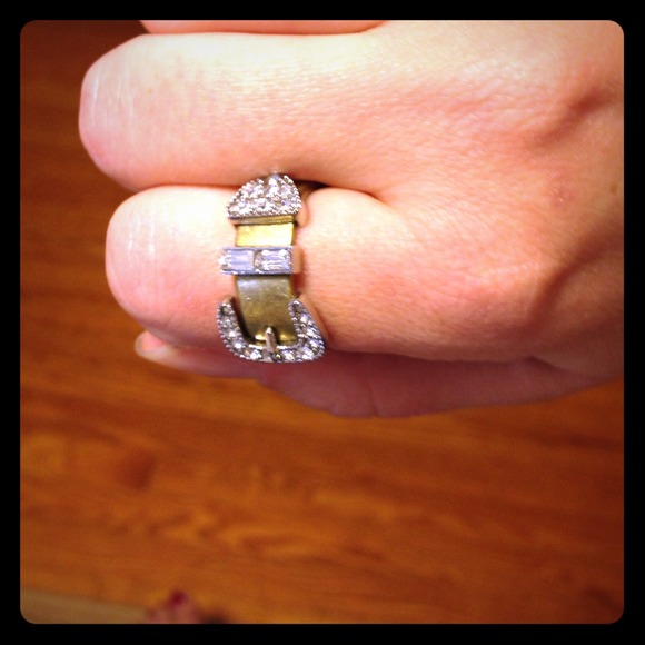 Buckle ring