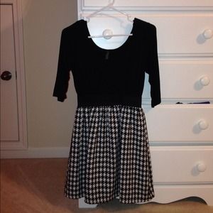 Cute, black quarter sleeved dress