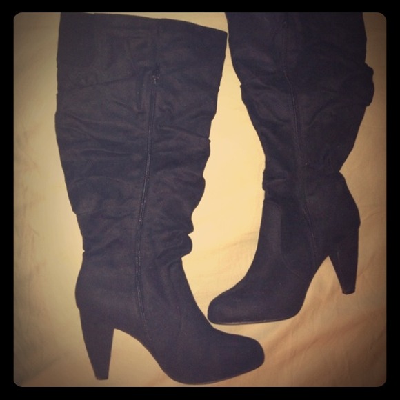 Size 11 Wide calf black Torrid boots with 3in heel