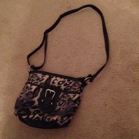 Cross body purse
