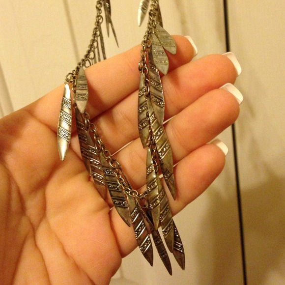 Feather charm silver necklace
