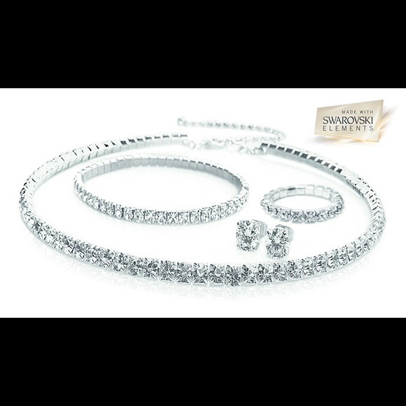 Swarovski Elements 4-Piece Gift Set