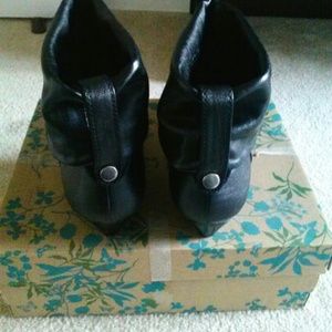 Ankle boots