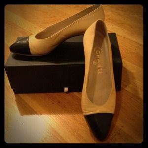 Chanel Vintage Mid-Heels