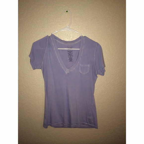 🚫SOLD🚫 Gap Blue V-Neck