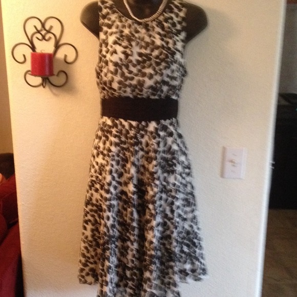 Dresses & Skirts - Gorgeous Dress