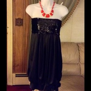 🎉CLEARANCE Off Black sequin&satin strapless dress