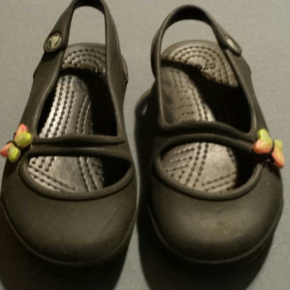 Black Crocs