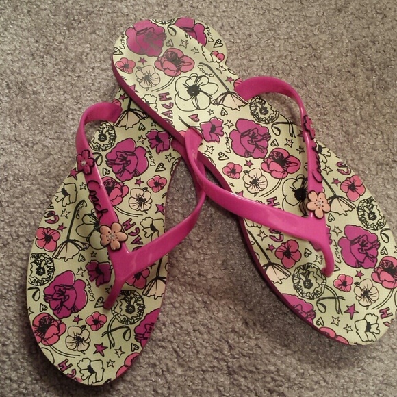 Coach flip flops