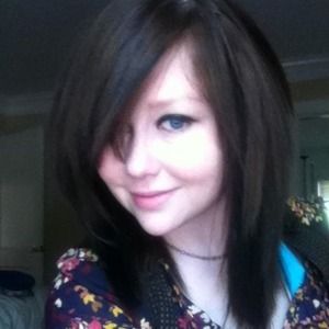 Meet me 😽! Just turned 26!🎉🎉Happy New Year!🎉🎉