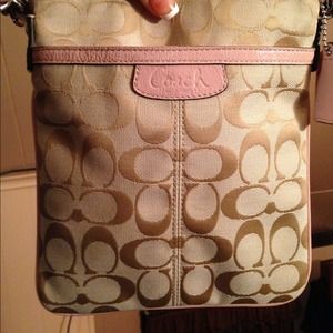 Coach Crossbody Bag tan purse pink strap