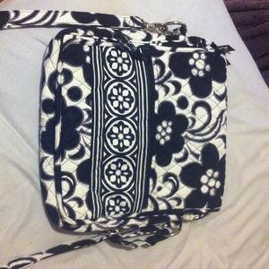 Vera Bradley messenger bag