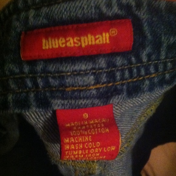 jean shorts - Picture 3 of 3