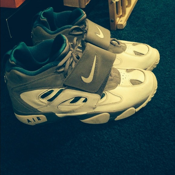 Air Diamond Turf II