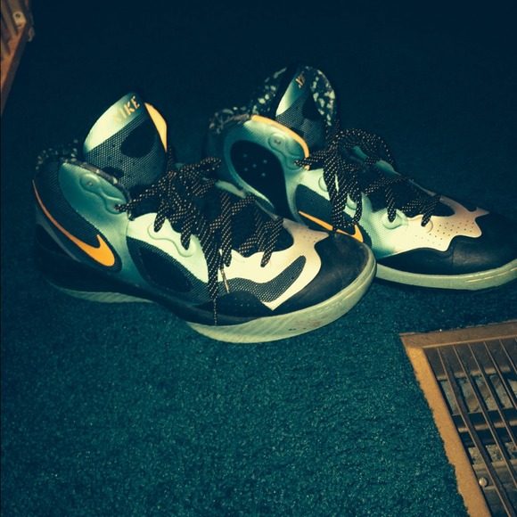 Men Hyperfuse size 11.5