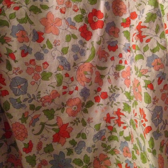 Mini floral skirt - Picture 2 of 3