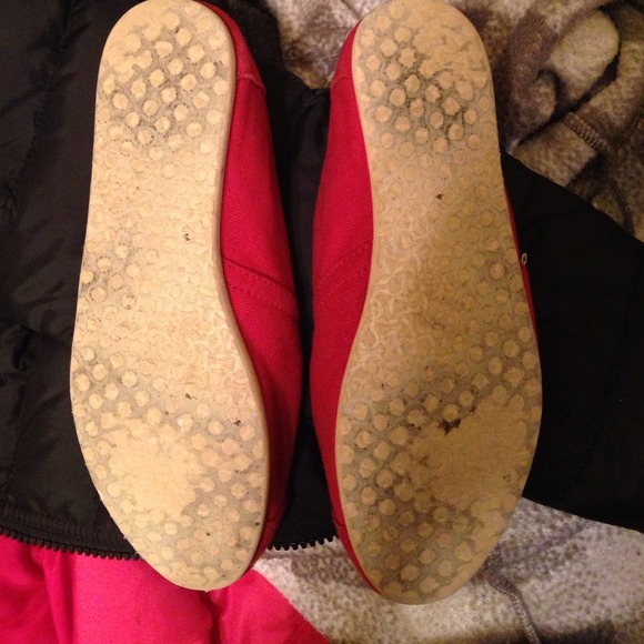 Red Toms *NO TRADES SO PLEASE STOP ASKING* - Picture 3 of 4