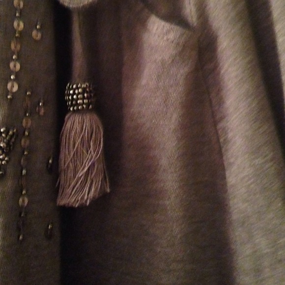 Short sequined skirt - Picture 3 of 3