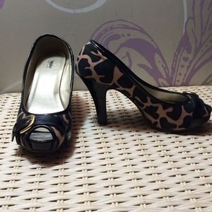 Cute animal print heels !!!!