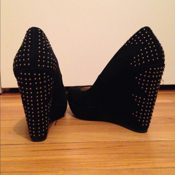 Shoemint Kristin Black Suede Wedges