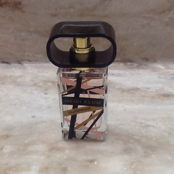 Heidi Klum "Suprise" perfume