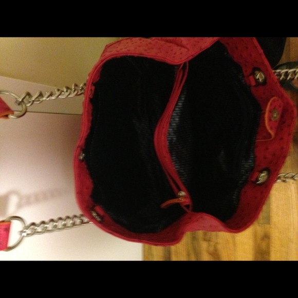 Pink purse - Picture 2 of 2