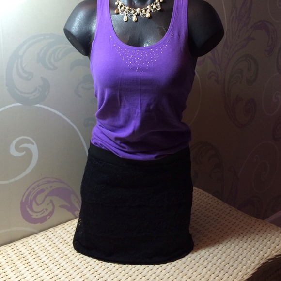 Cute black skirt!!!!