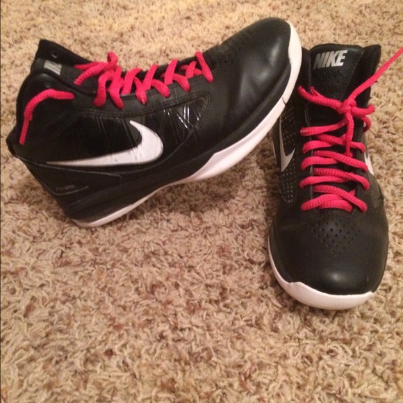 Nike Girls  size 6 PayPal Preferred