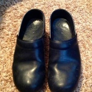 Dansko clogs 39