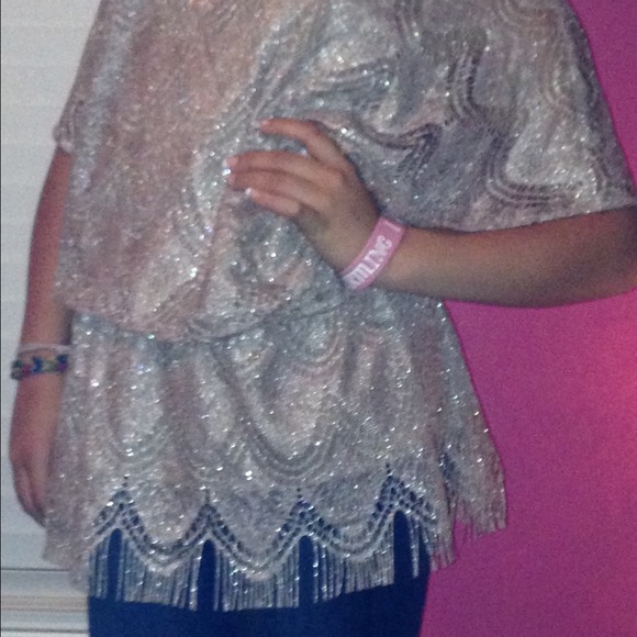 Vintage looking shimmery top, - Picture 2 of 2