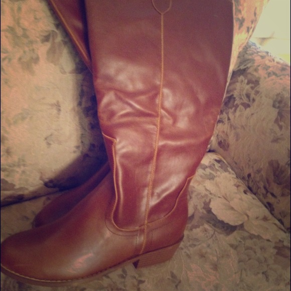 🚫🚫Faux leatherboot🚫🚫hold for soulsista