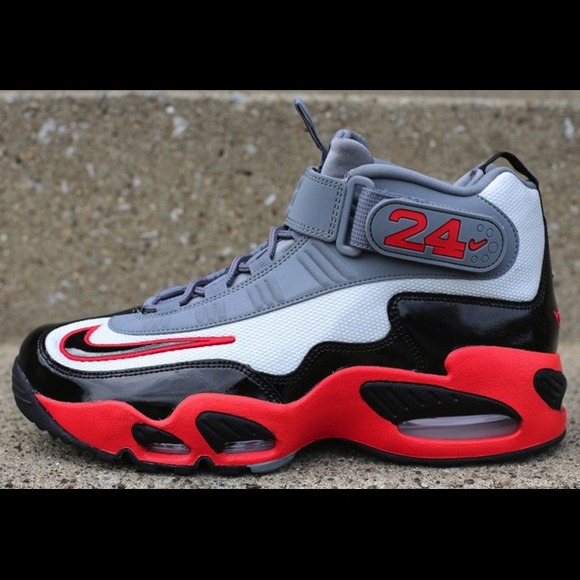 Nike Shoes - Nike Griffeys