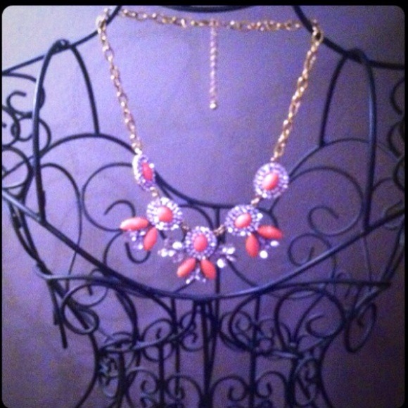 💓Brand new J Crew inspired Necklace💓 - Picture 2 of 3