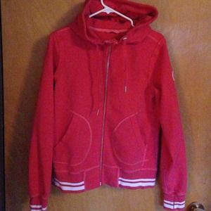 ☀️Sold in a bundle☀️Lululemon hoodie in raspberry