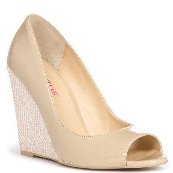 Cannes Wedges - Picture 1 of 3