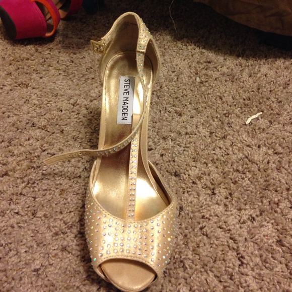 Steve Madden heels
