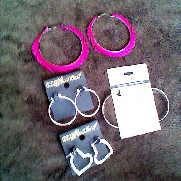 Earrings bundle - Picture 1 of 2