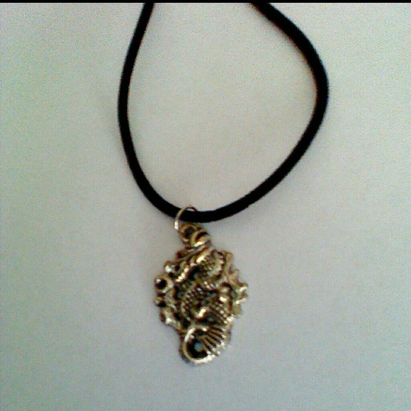 Necklace - Picture 2 of 2