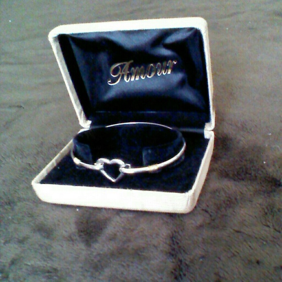 Bracelet - Picture 1 of 1