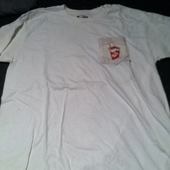 I've cream pocket tee