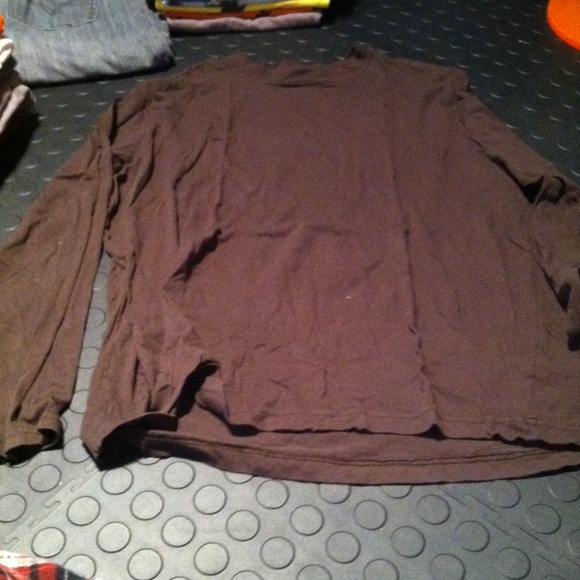 Long sleeve brown shirt