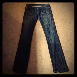 Rock & Republic straight leg  jeans dark wash